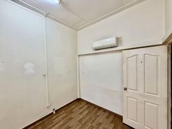 Upper Thomson Road (D20), Shop House #549981761